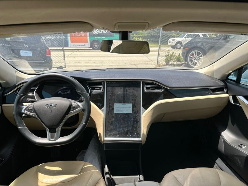 2014 Tesla Model S Sedan 4D