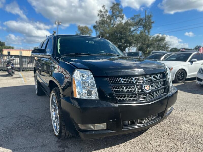 2013 CADILLAC ESCALADE