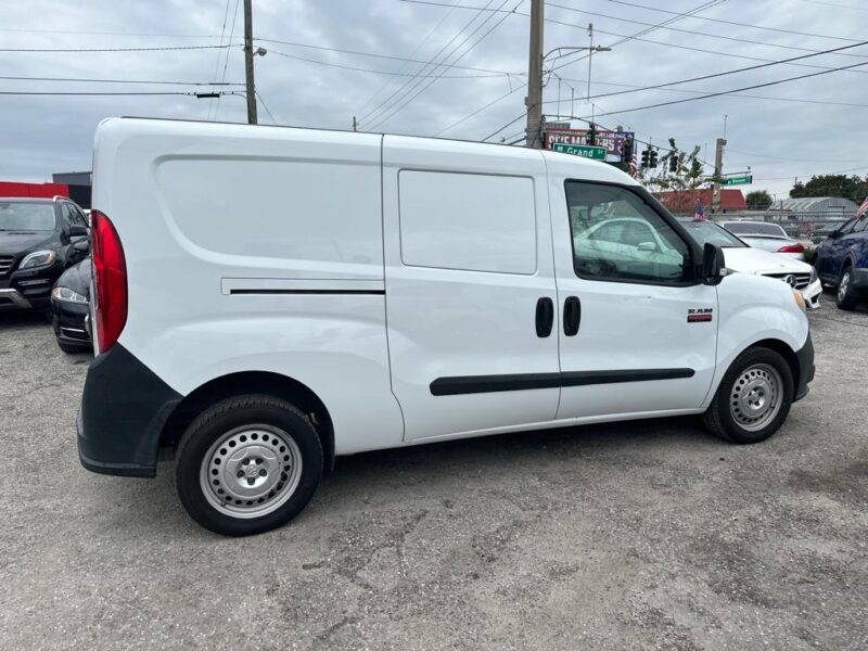 2016 RAM PROMASTER CITY