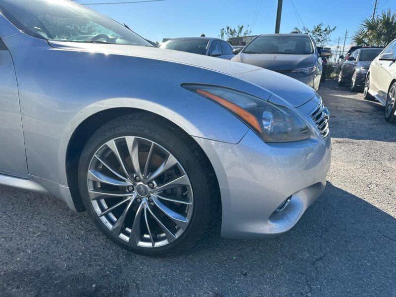 2014 INFINITI Q60