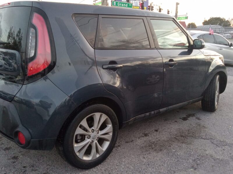 2014 KIA SOUL 4D