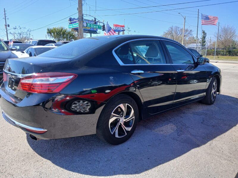 2017 HONDA ACCORD LX SEDAN 4D