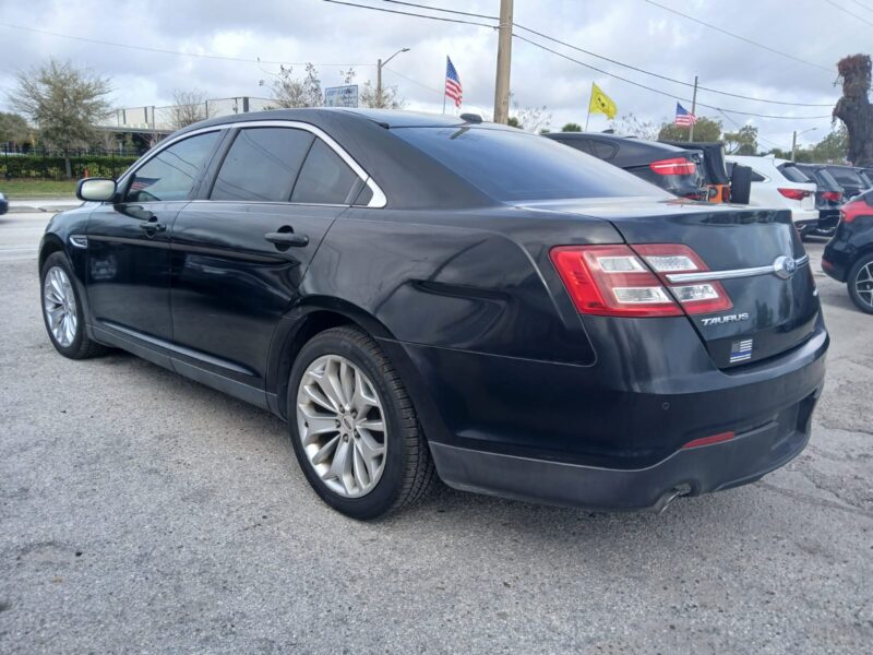 2013 FORD TAURUS