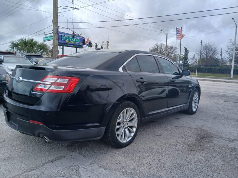 2013 FORD TAURUS