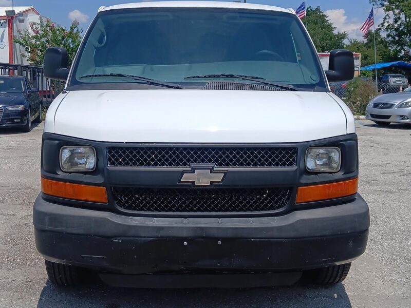 2013 CHEVROLET EXPRESS