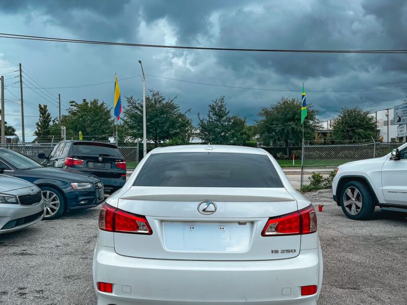 2012 LEXUS IS 250