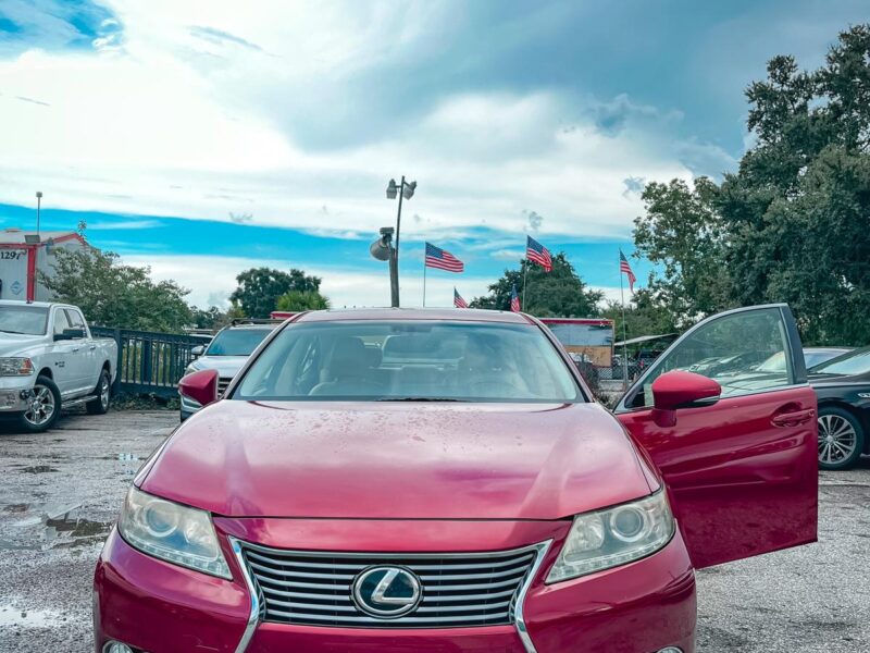 2013 LEXUS ES 350 SEDAN