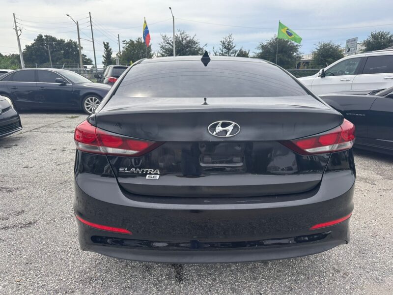 2017 Hyundai Elantra