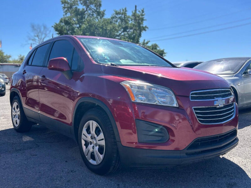 CHEVROLET TRAX RED 2015