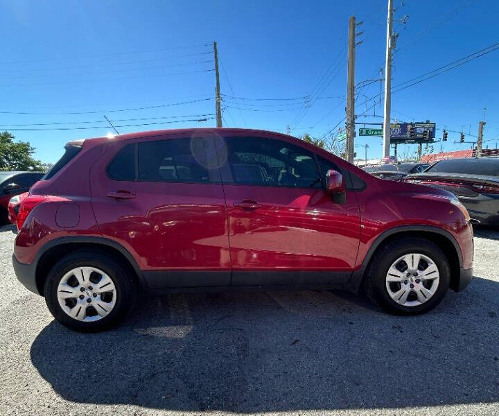 CHEVROLET TRAX RED 2015